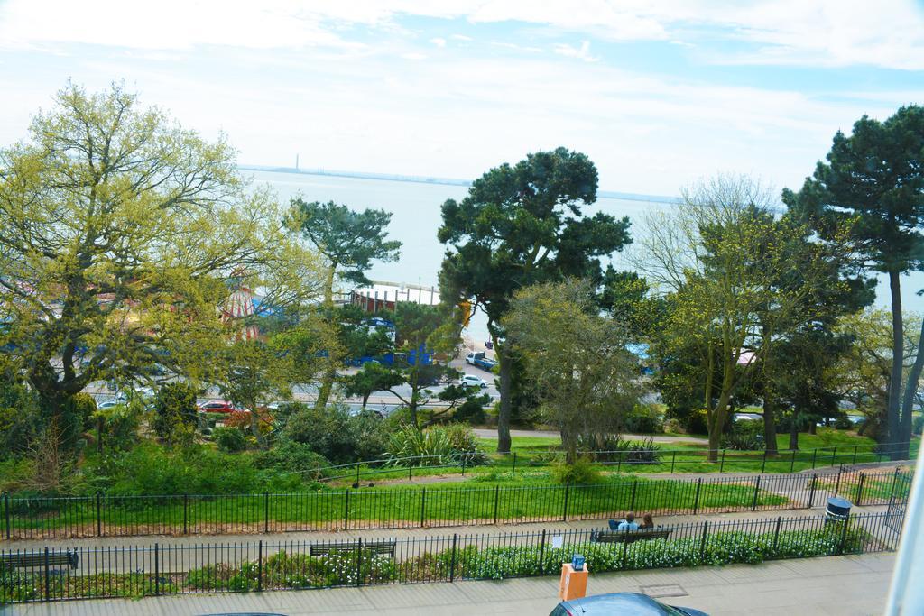 Pier View Self Catering Luxury Apartments Southend-on-Sea Oda fotoğraf