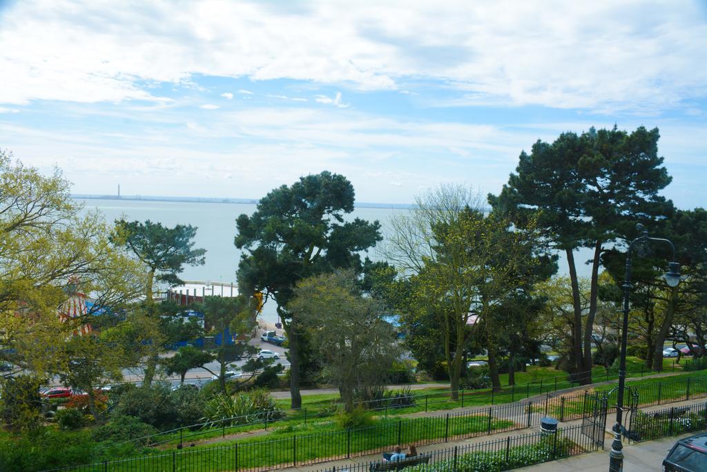 Pier View Self Catering Luxury Apartments Southend-on-Sea Dış mekan fotoğraf